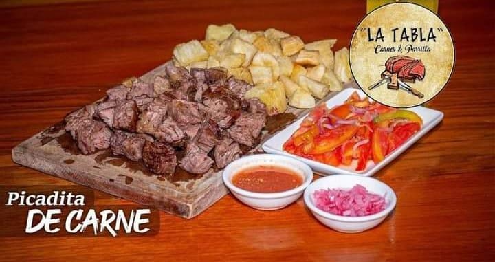 PICADITO DE CARNE: ES UN PLATO MUY SABROSO, A BASE DE CARNE DE RES PICADITO A LA BRASA QUE ACOMPAÑA CON YUCA FRITA